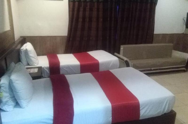 Quick Continental Hotel - Jail Road Lahore Esterno foto