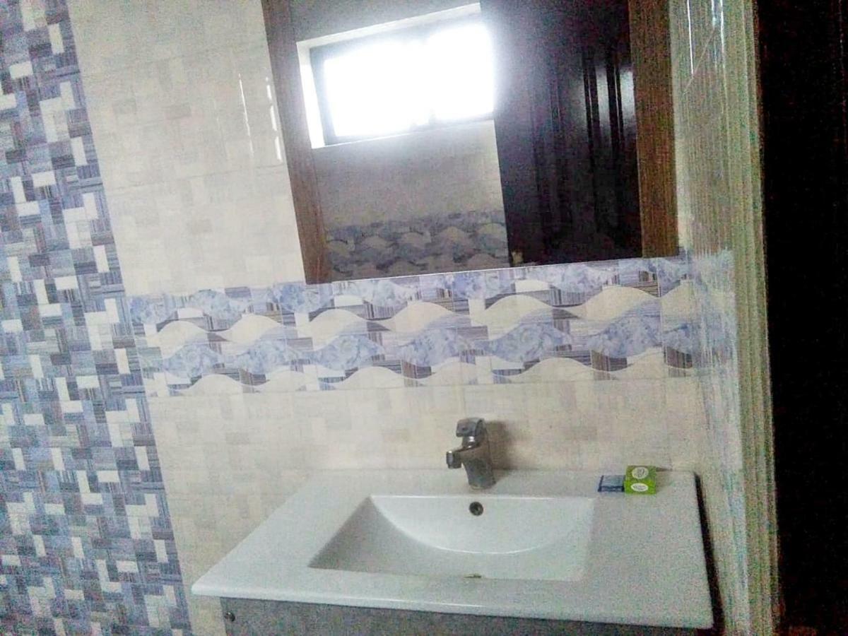 Quick Continental Hotel - Jail Road Lahore Esterno foto